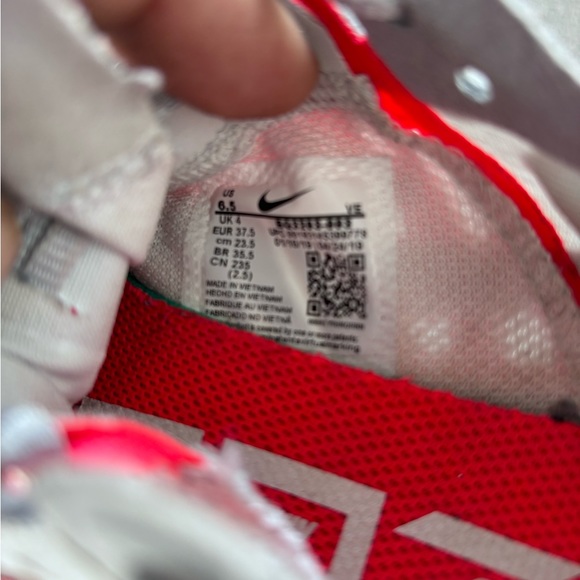 Nike Zoom Gravity Grey Red White Womens Running Shoes BQ3203-003 React Size 6.5 - Picture 9 of 9